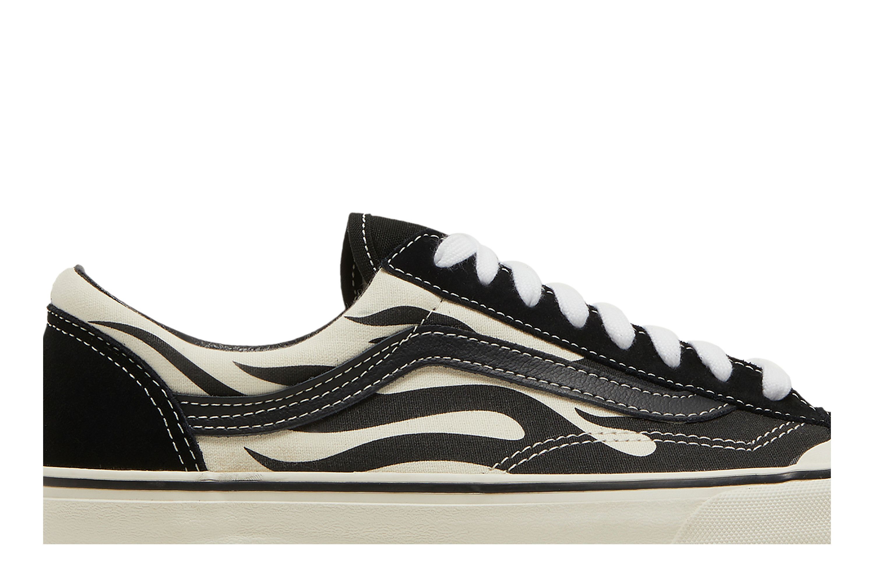 Buy Style 36 SF Black Flames VN0A3ZCJROF GOAT