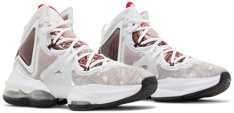 Nike LeBron 19 GS Sketch