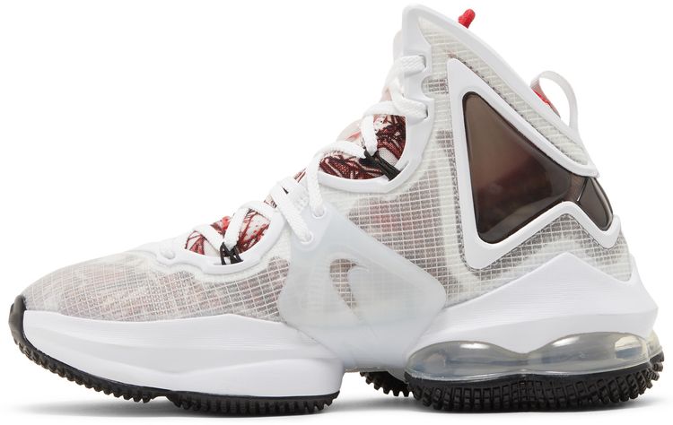 Nike LeBron 19 GS Sketch