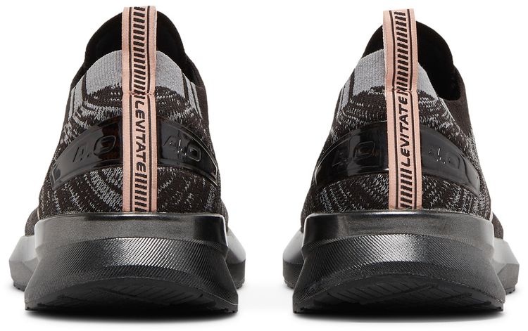 Brooks Wmns Levitate 4 Black Coral Cloud