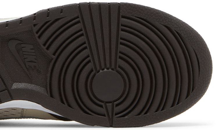 Nike Wmns Dunk Low Light Orewood Brown