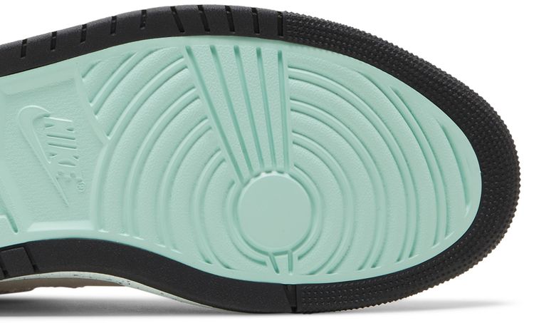 Air Jordan 1 High Zoom Comfort Fossil Stone