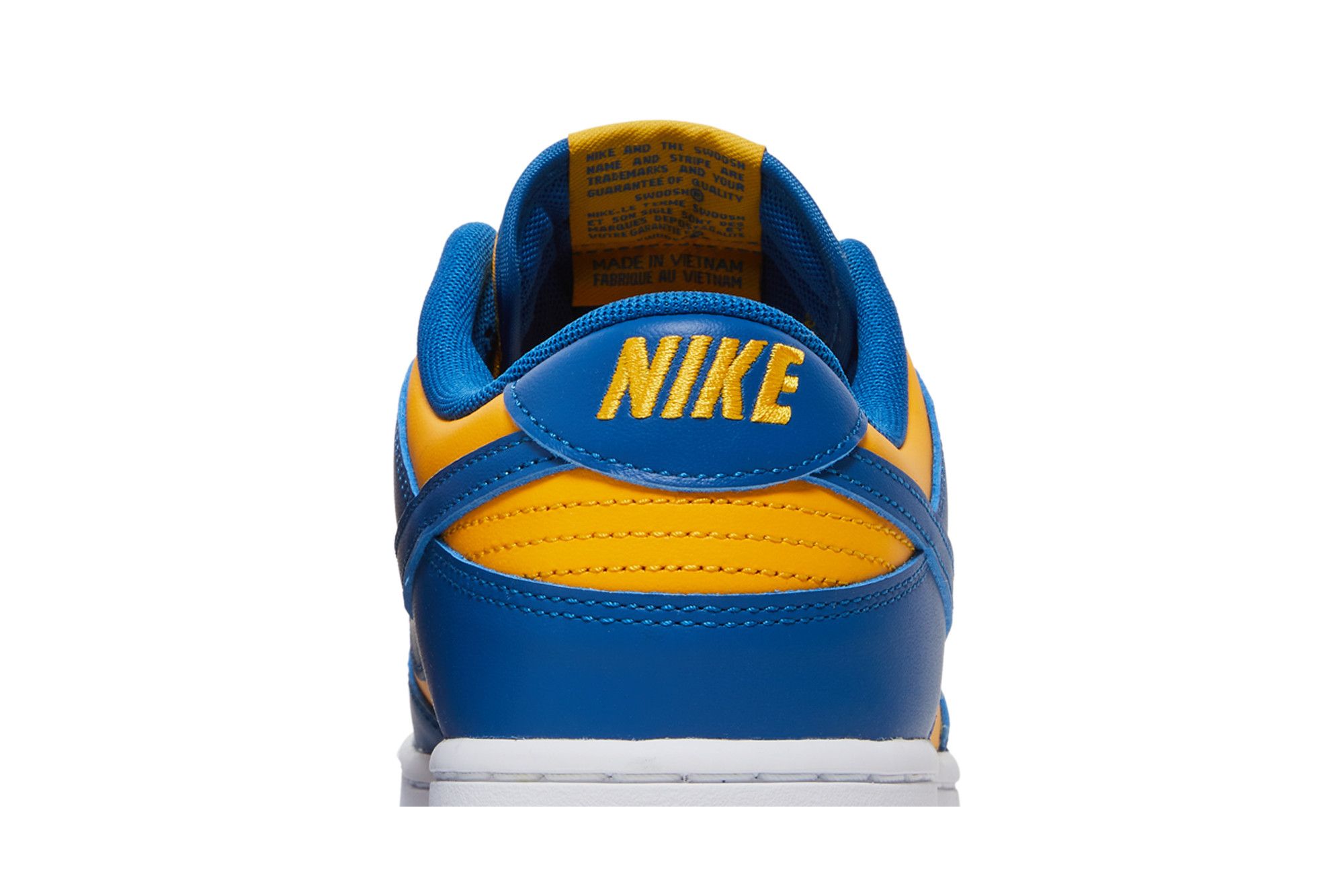 Blue and yellow dunks deals