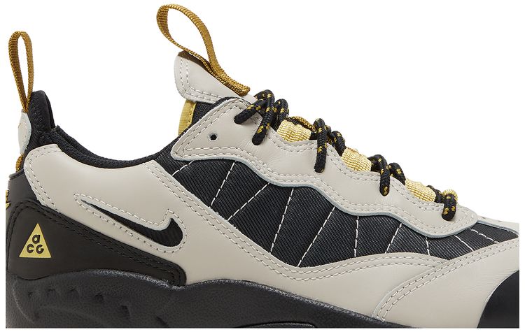 Nike ACG Air Mada Light Bone