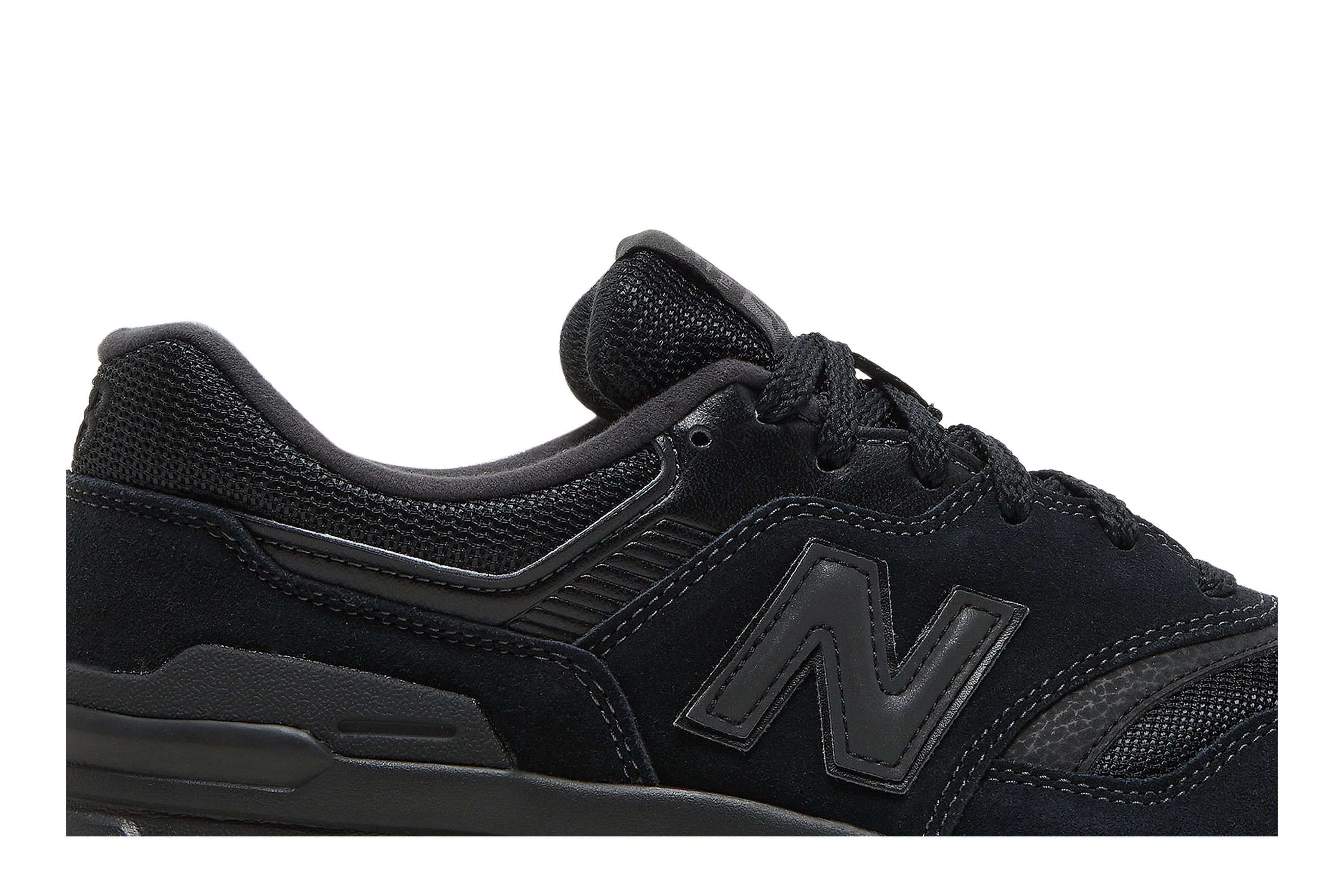 New balance 997h triple black clearance