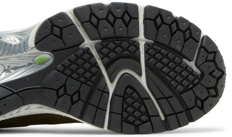 New Balance 2002 Camo Green