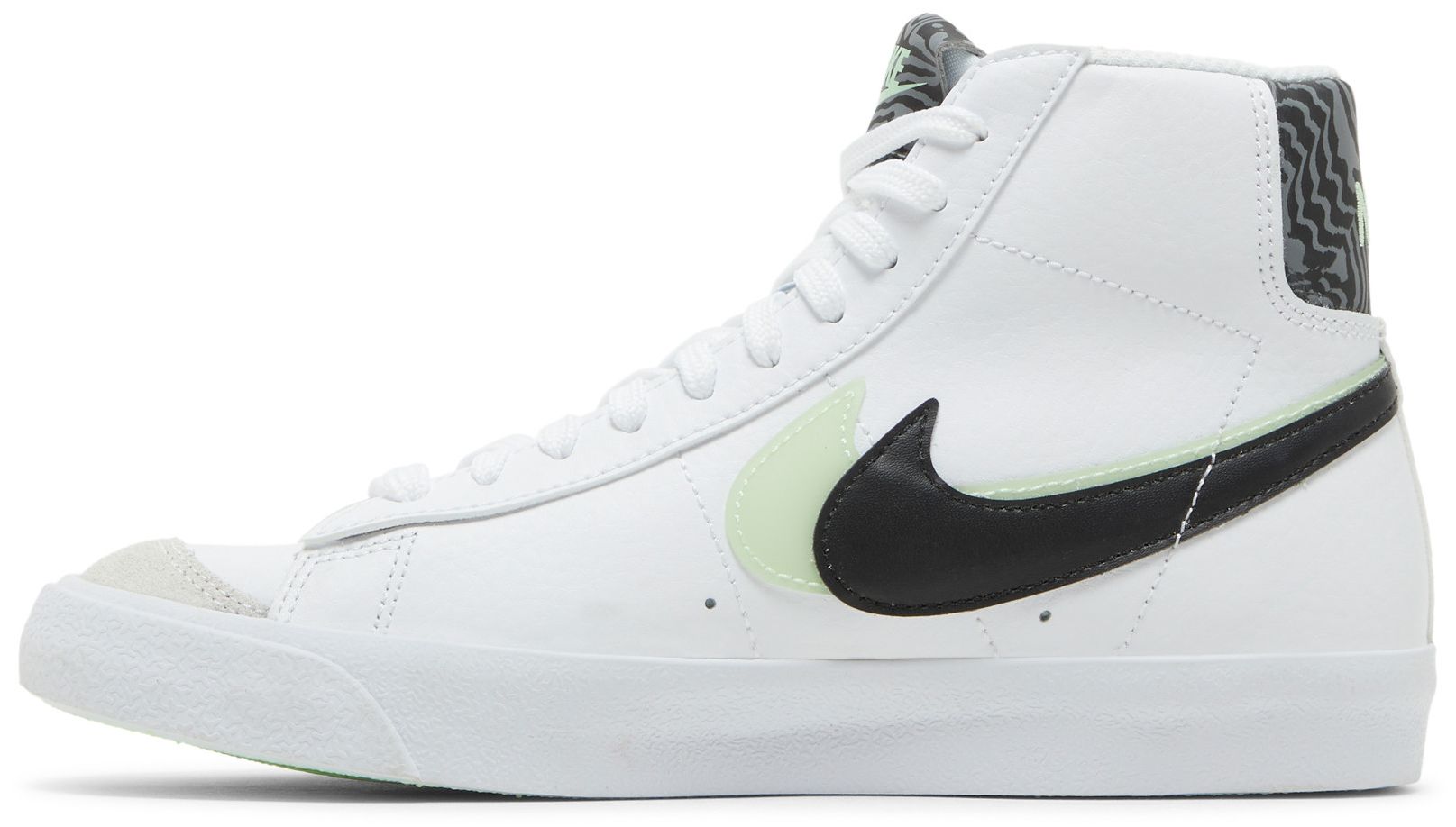 blazer mid 77 black swoosh