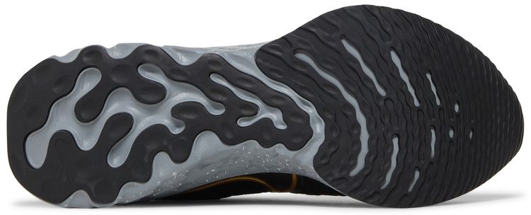 Nike React Infinity Run Flyknit 2 Black Metallic Gold