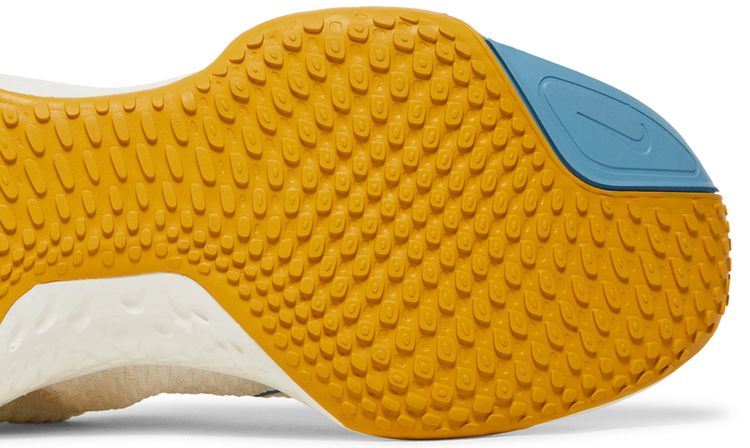 Nike ZoomX Invincible Run Flyknit 2 Sail Hot Curry