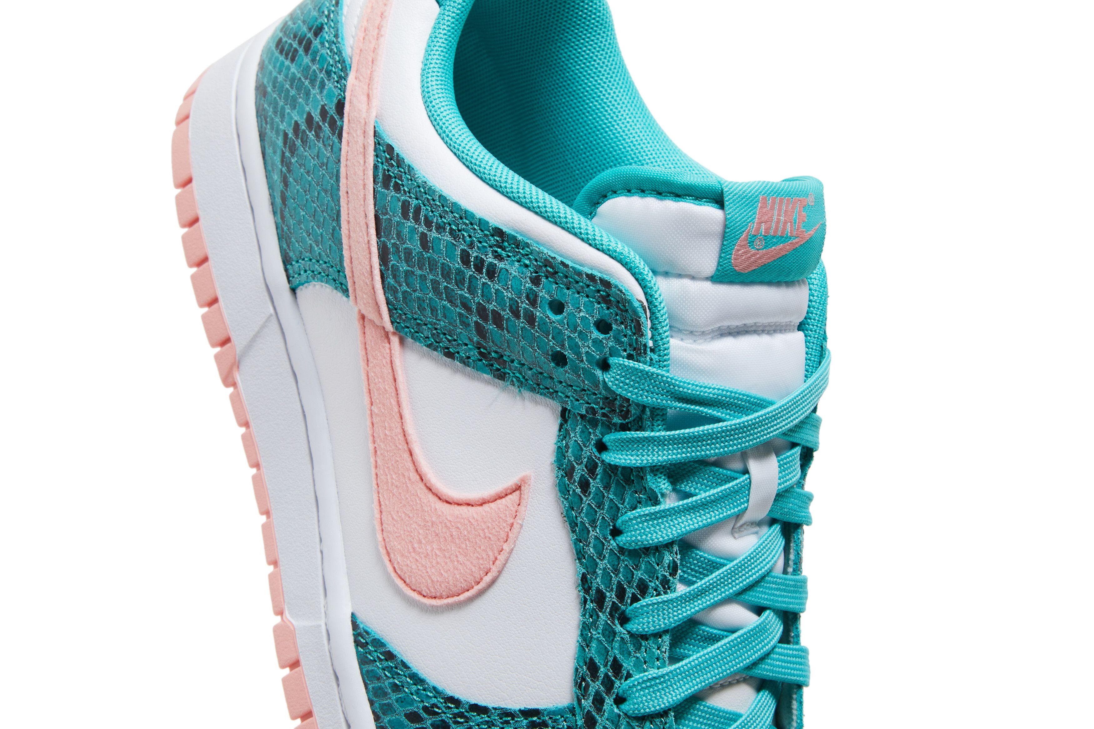 NIB Nike orders Dunk Low Snakeskin Washed Teal Bleached Coral