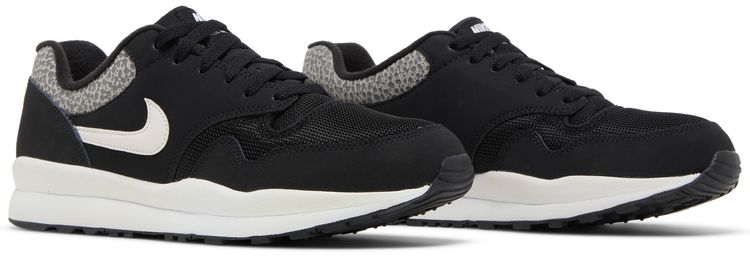 Nike Air Safari LE Black