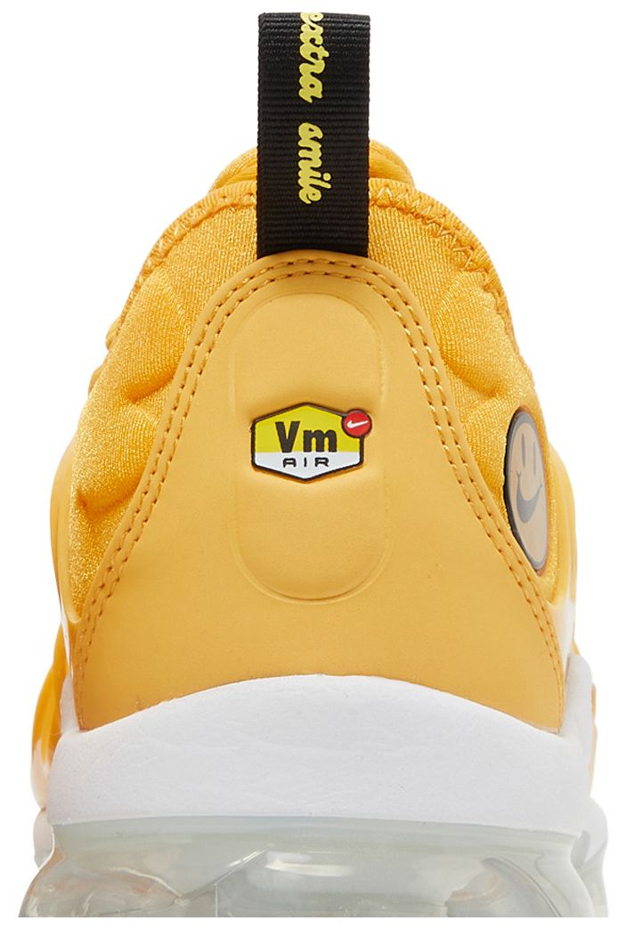 Nike Wmns Air VaporMax Plus Go The Extra Smile