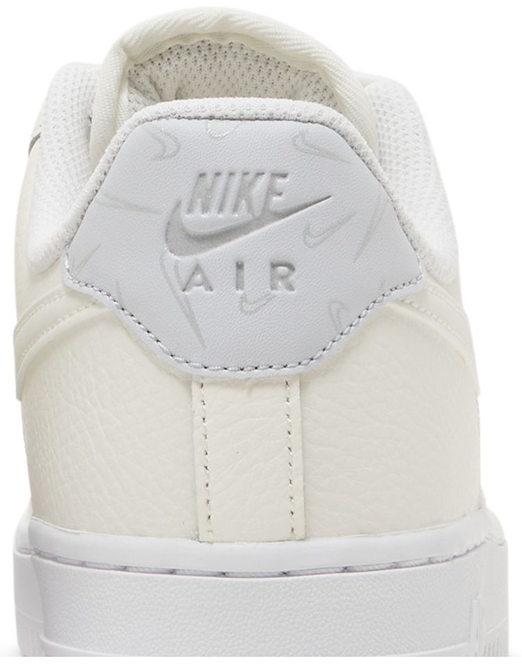 Nike Wmns Air Force 1 07 Mini Checks