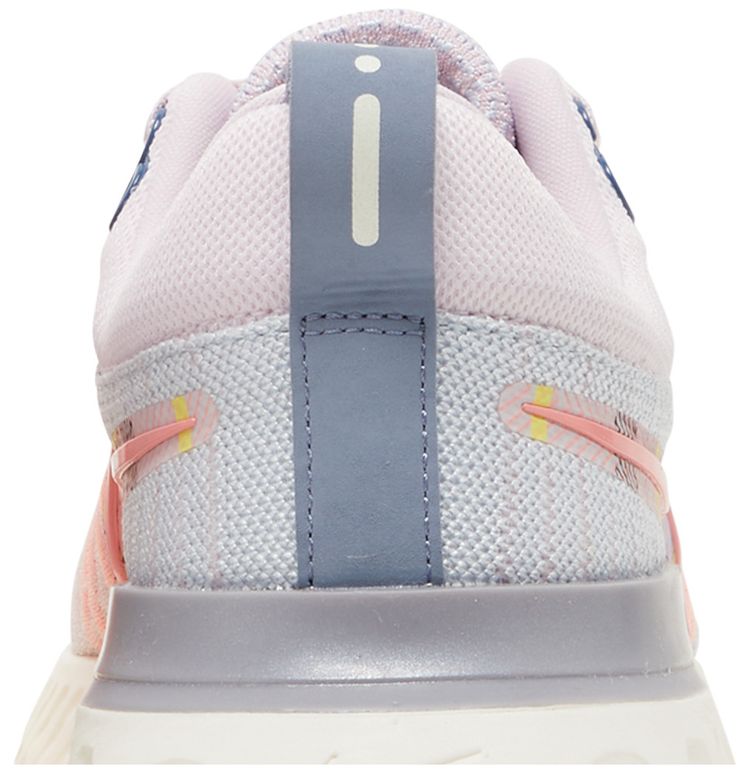 Nike Wmns React Infinity Run Flyknit 2 Premium Pink Foam Blue Tint