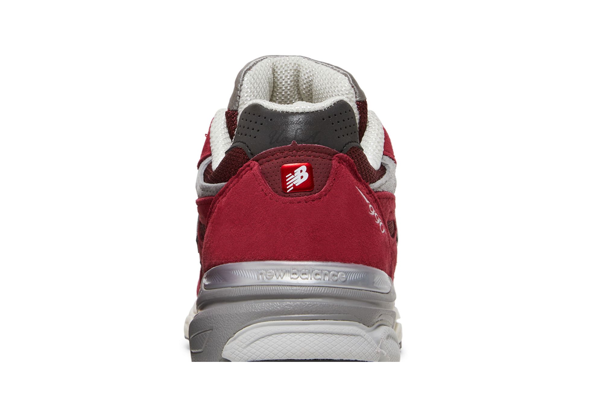 New balance 990v3 liverpool 2025