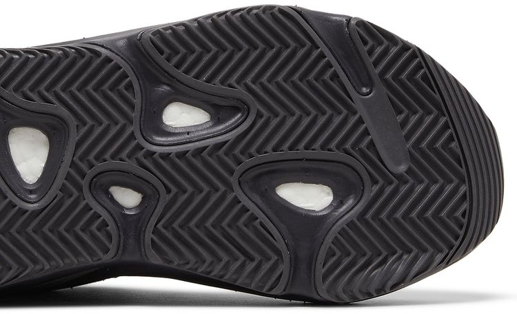 Yeezy Boost 700 V2 Vanta