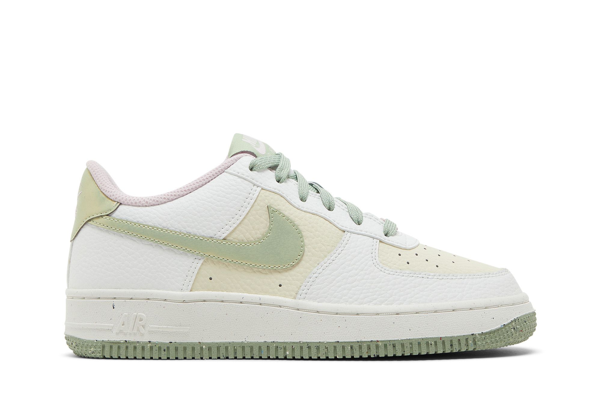 Achetez des Air Force 1 LV8 GS Muted Green DQ0360 100 GOAT FR