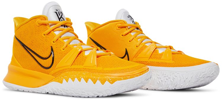 Kyrie 7 TB University Gold