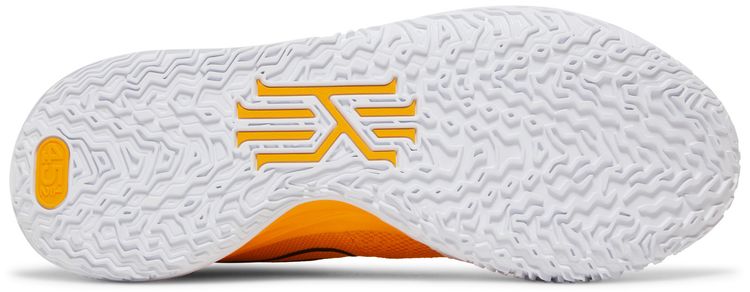 Kyrie 7 TB University Gold