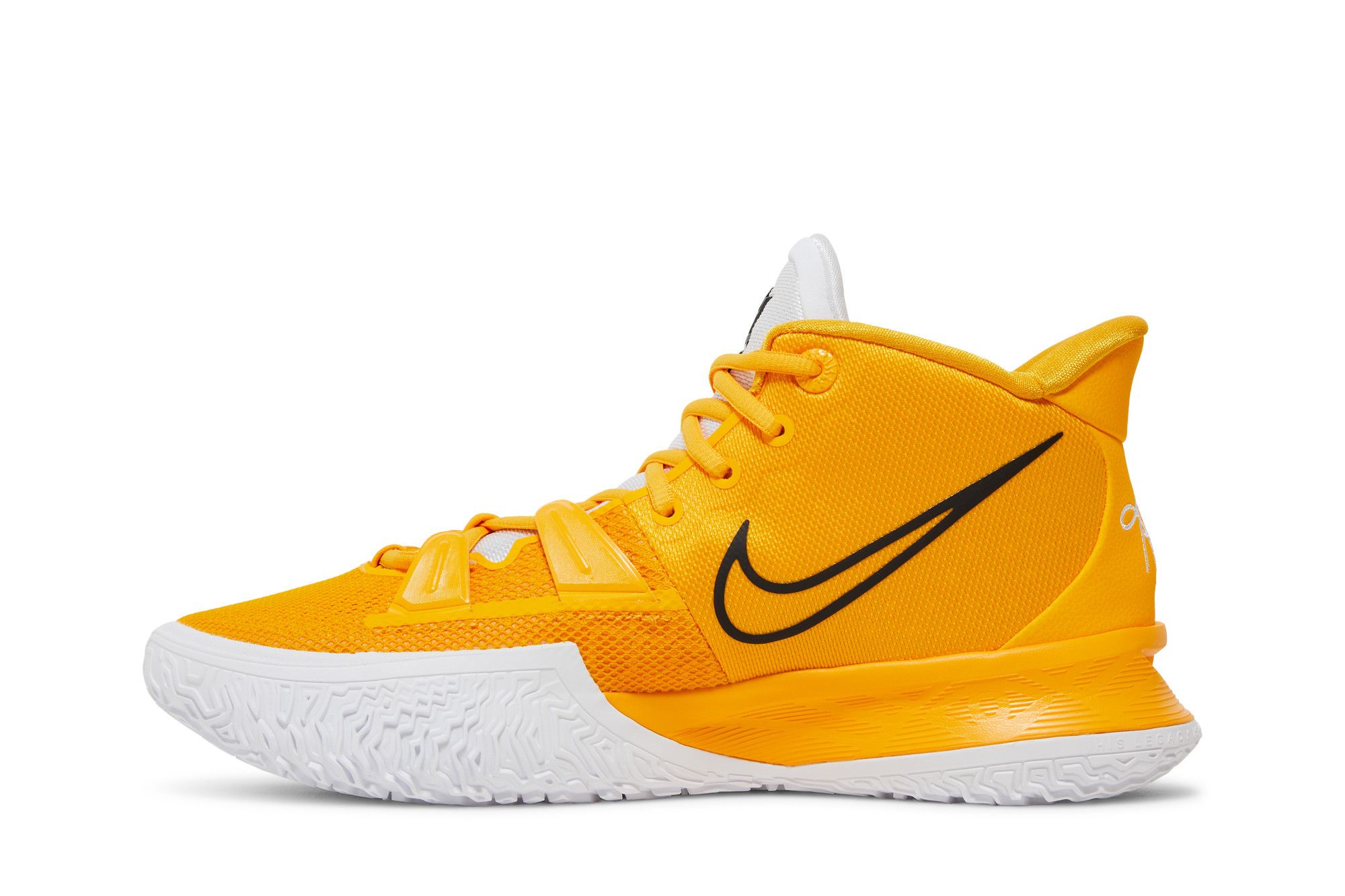 kyrie 7 university gold