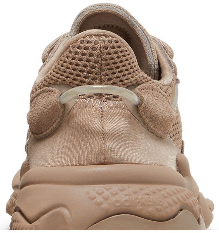 Adidas Wmns Ozweego Chalky Brown