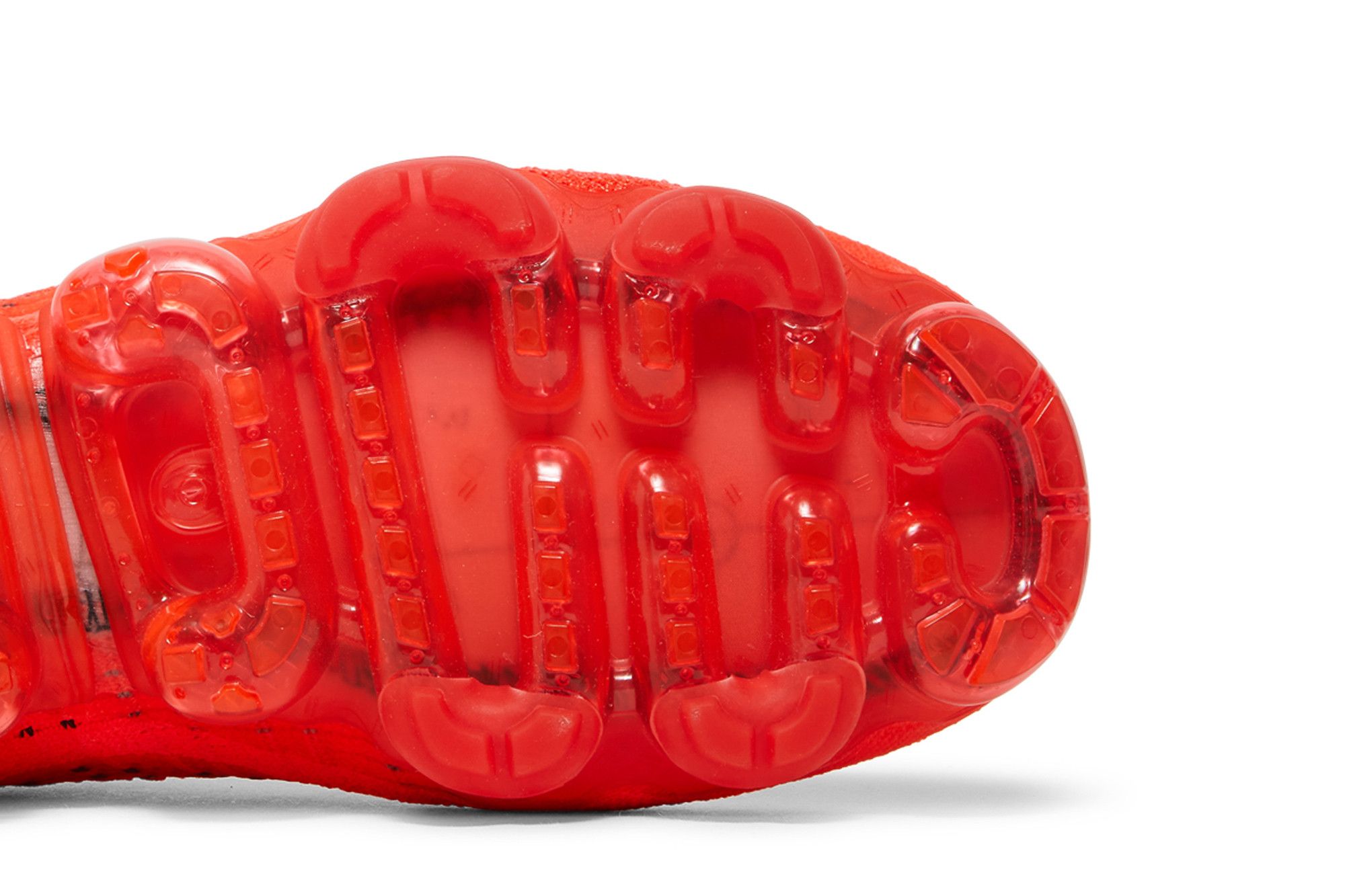 Vapormax clot red outlet