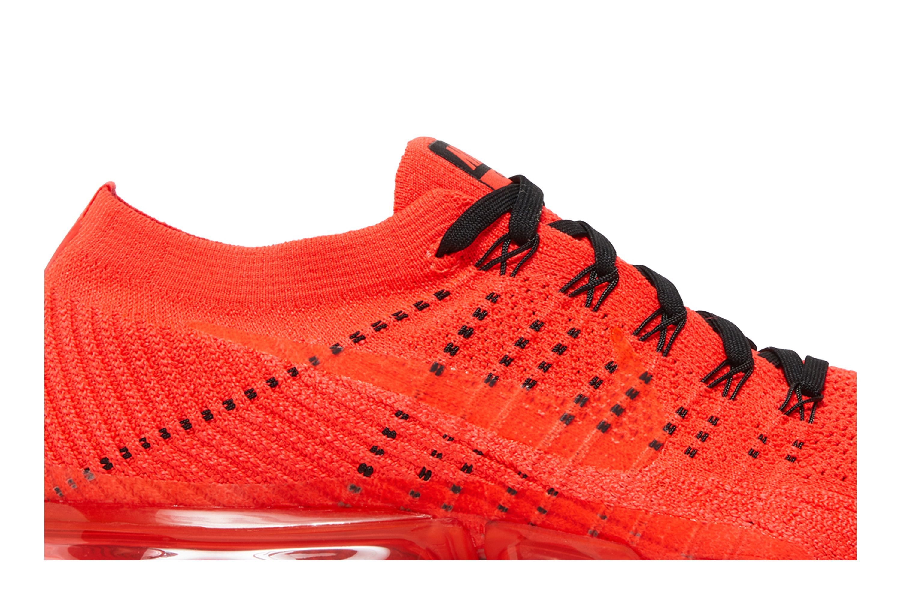 Nike vapormax x clot top