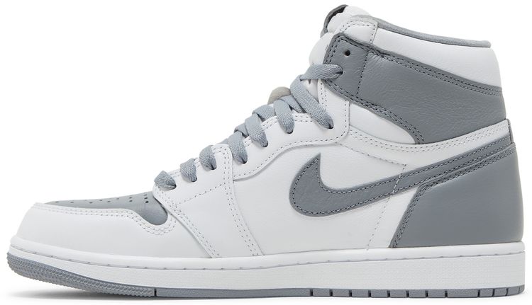 Air Jordan 1 Retro High OG Stealth