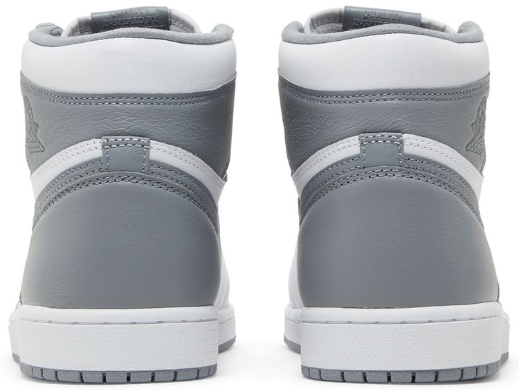 Air Jordan 1 Retro High OG Stealth