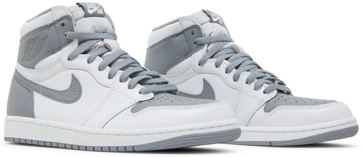 Air Jordan 1 Retro High OG Stealth