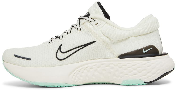 ZoomX Invincible Run Flyknit 2 Sail