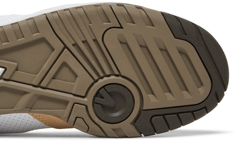 New Balance 550 Mocha Pack Courir Exclusive