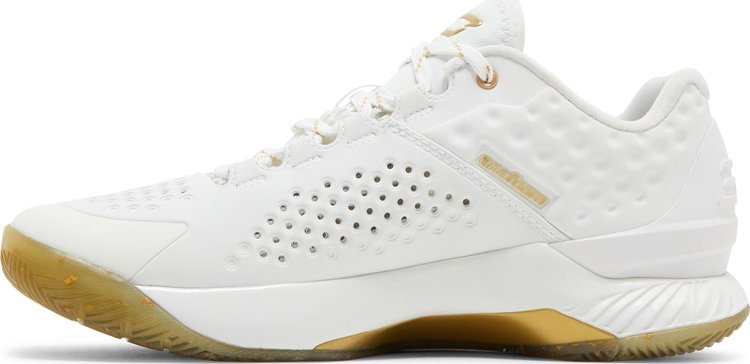 Curry 1 Low Championship