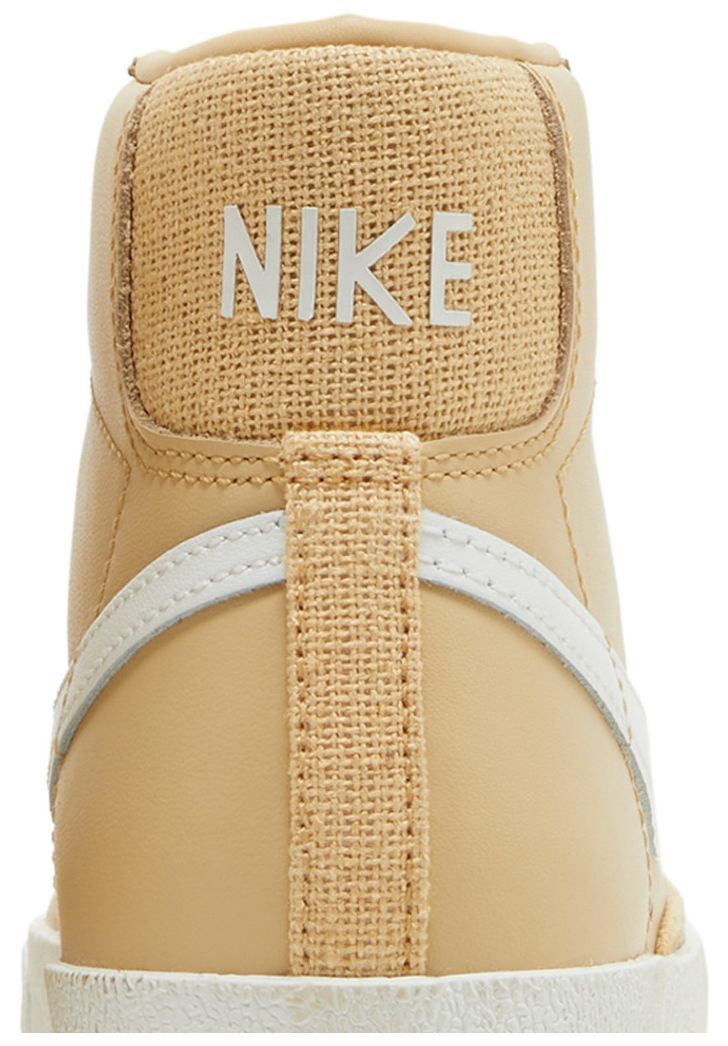 Nike Wmns Blazer Mid 77 Sesame