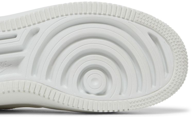 Nike Wmns Air Force 1 PLTAFORM Fossil