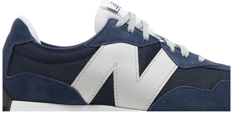 New Balance 327 Natural Indigo Metallic Silver