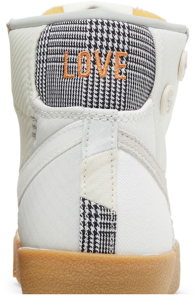 Nike Wmns Blazer Mid 77 LX Voodoo   Sail Grey