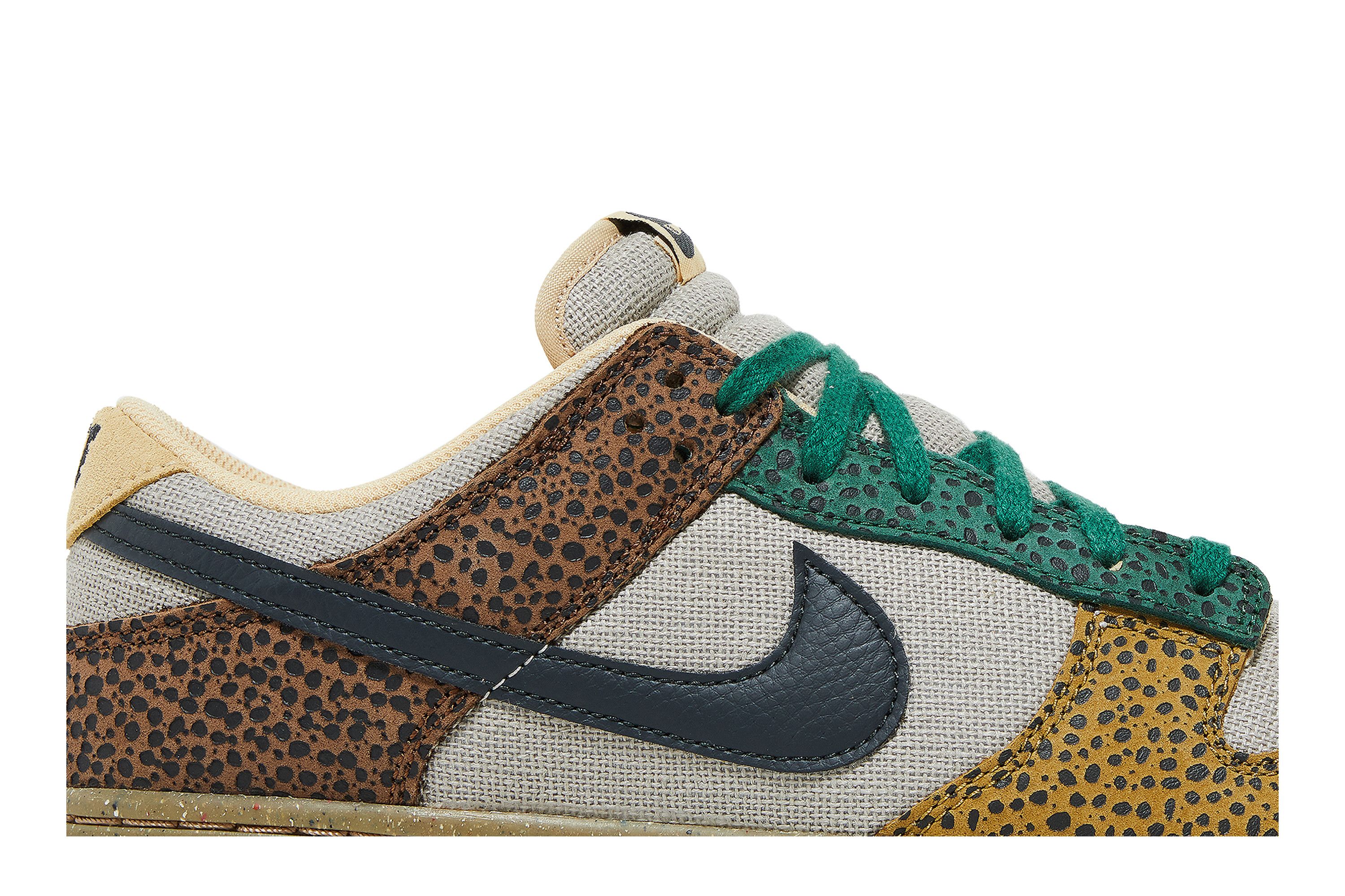 Size 10.0 Dunk Low 'Golden Moss'