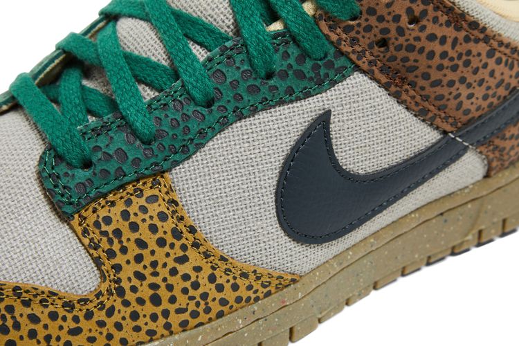 Nike Dunk Low Golden Moss