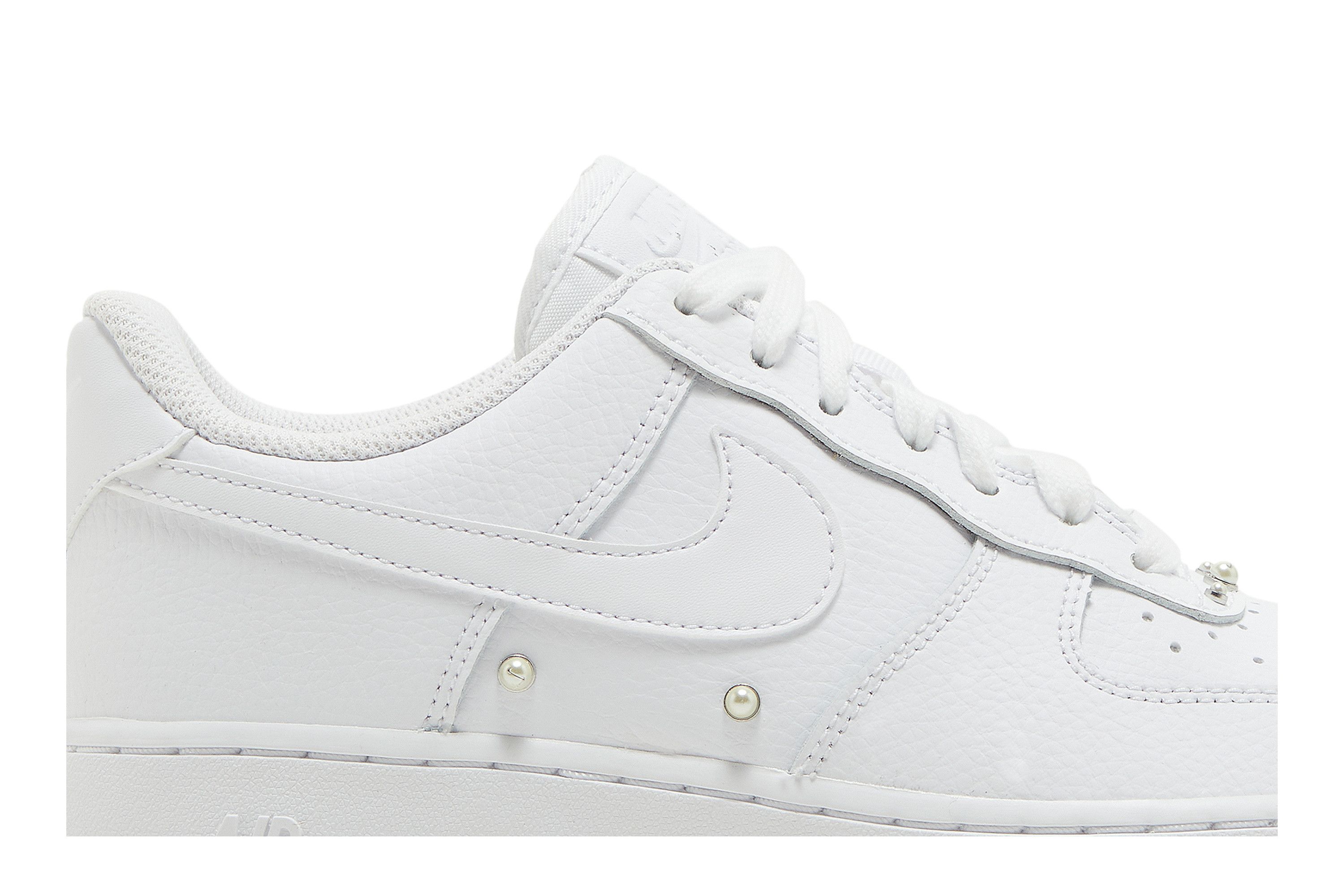 Buy Nike Wmns Air Force 1 Low '07 SE 'Pearl White' - DQ0231 100 | GOAT