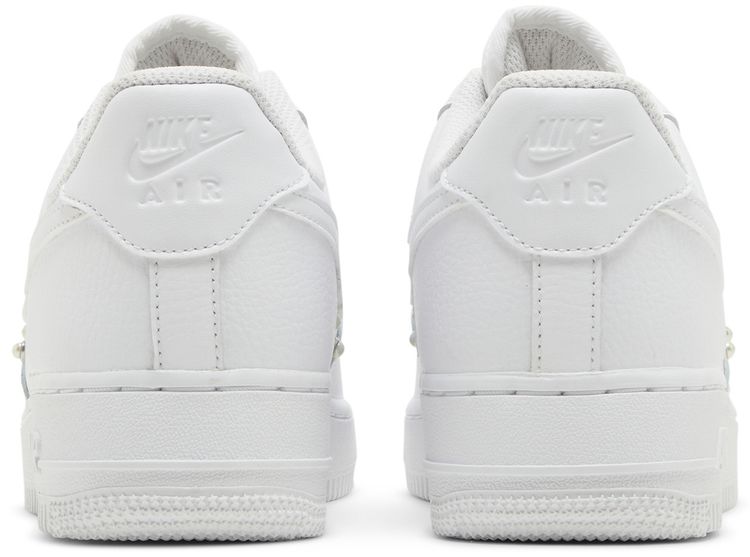 Nike Wmns Air Force 1 Low 07 SE Pearl White