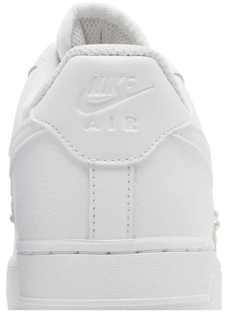 Nike Wmns Air Force 1 Low 07 SE Pearl White