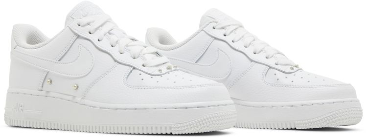 Nike Wmns Air Force 1 Low 07 SE Pearl White