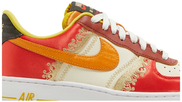 Nike Wmns Air Force 1 07 LV8 Little Accra