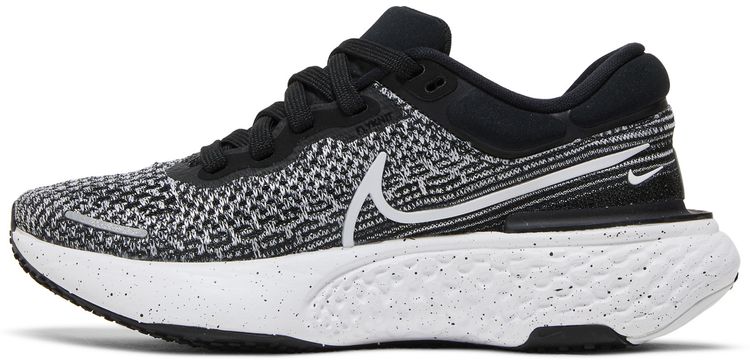 Nike Wmns ZoomX Invincible Run Flyknit White Black
