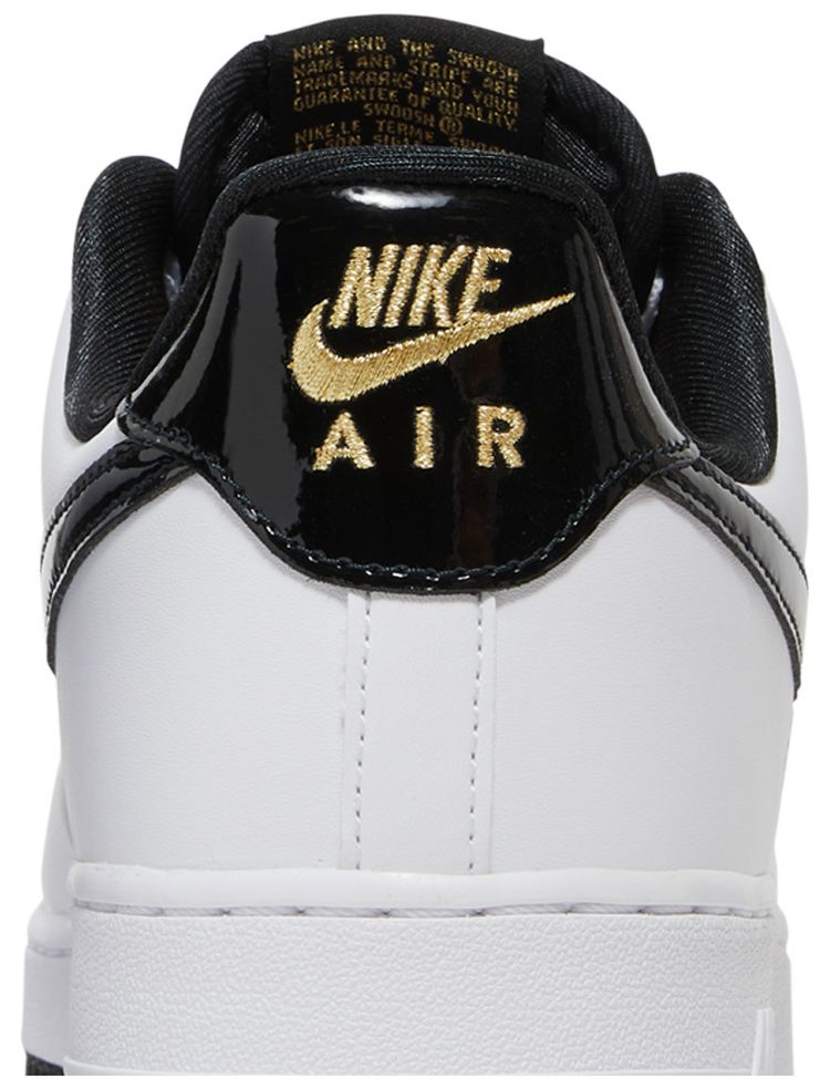 Nike Air Force 1 07 LV8 World Champ