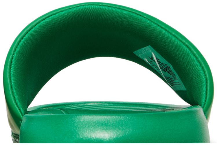 Nike Victori One Slide Lucky Green