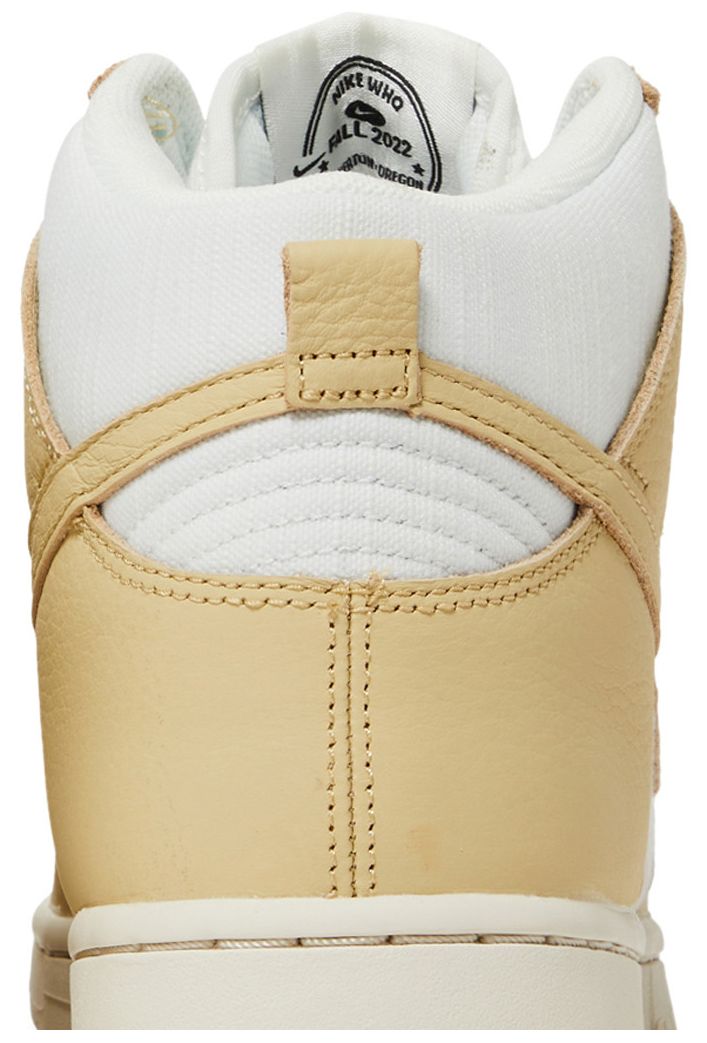 Nike Wmns Dunk High LX Certified Fresh   Team Gold