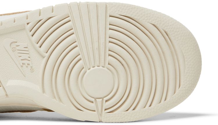 Nike Wmns Dunk High LX Certified Fresh   Team Gold