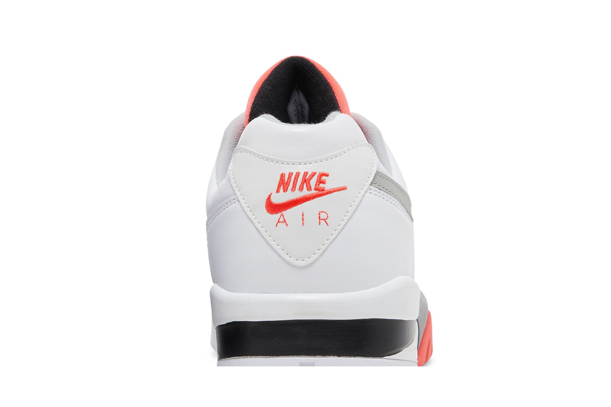nike cross trainer 3 low infrared